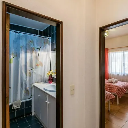 Lovelystay - Private W/ Pool Near Praia Dona Ana Apartment Lagos