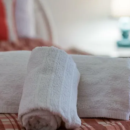Lovelystay - Private W/ Pool Near Praia Dona Ana Apartment *