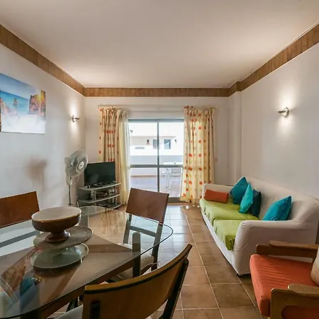 Lovelystay - Private W/ Pool Near Praia Dona Ana Apartment *